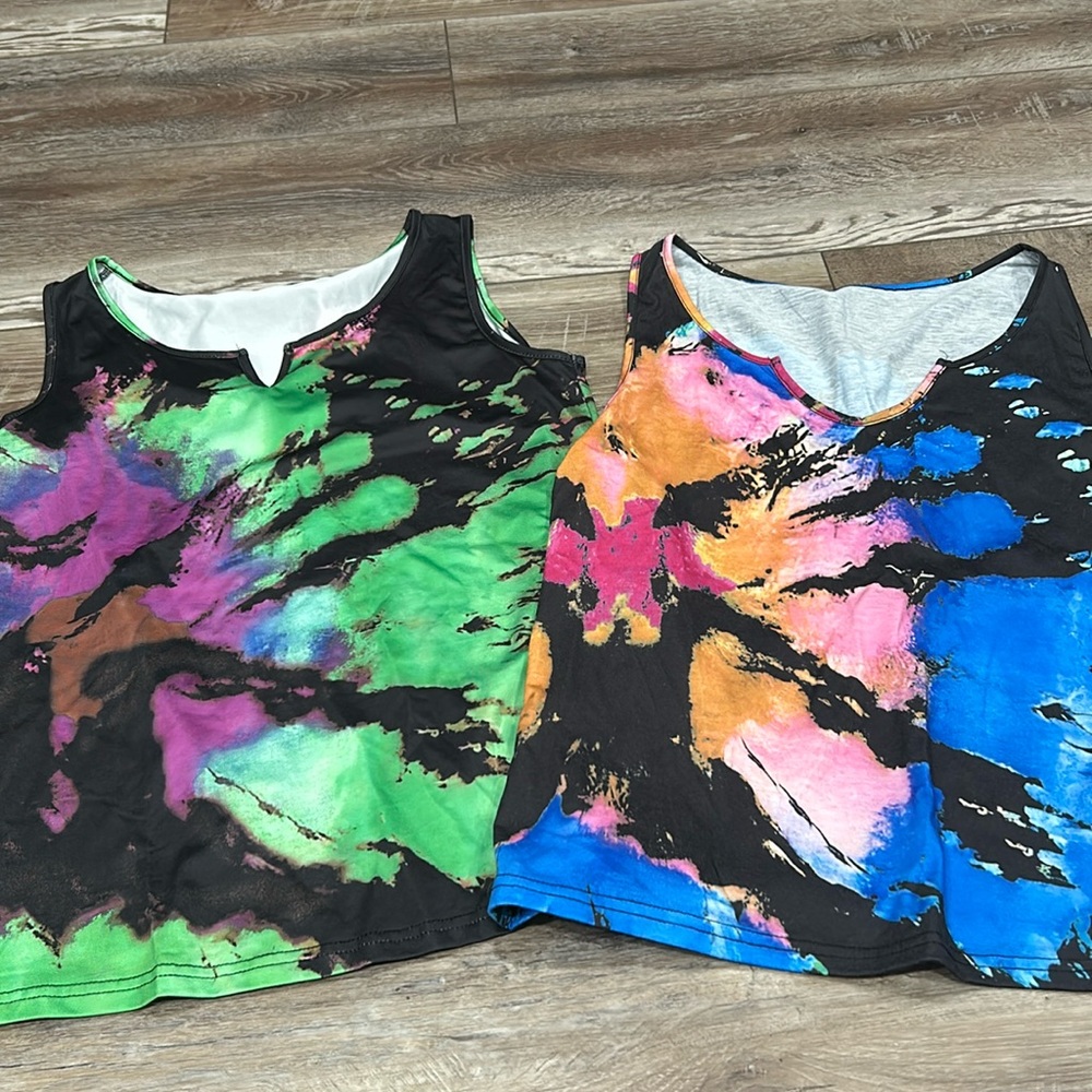 NWOT! Women’s Tie Dye Tank Lot x 2 Size L